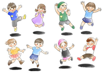 半袖の子供達がジャンプしているイラスト　手描き　水彩風