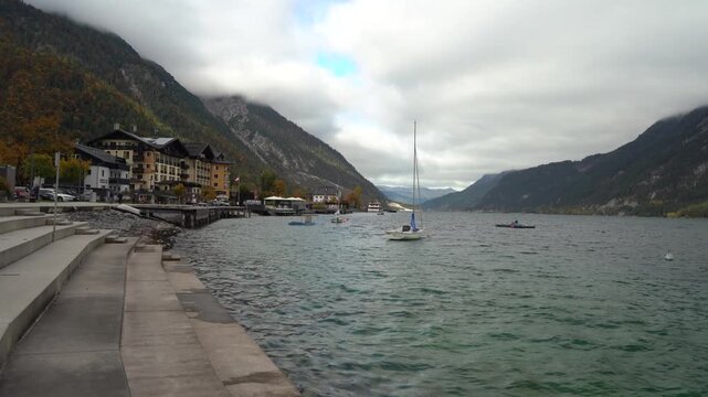 Pertisau am Achensee in &Ouml;sterreich, an einem Herbsttag