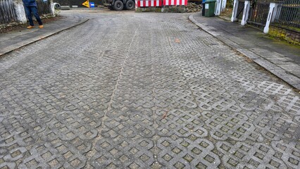 Nawierzchnia ulicy z płyt ażurowych 