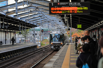 Fototapeta premium The train approached the platform to take up passengers