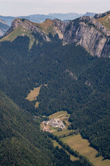 Vue sur le Monast&egrave;re de la Grande Chartreuse (Alpes, France)	