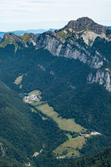 Vue sur le Monast&egrave;re de la Grande Chartreuse (Alpes, France)	