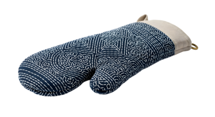 Patterned oven mitt isolated on transparent background for safe cooking and baking