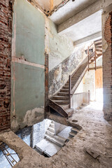 Obraz premium abandoned laura street trio, jacksonville, FL