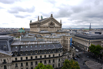 Naklejka premium View of Palais Garnier and Paris skyline