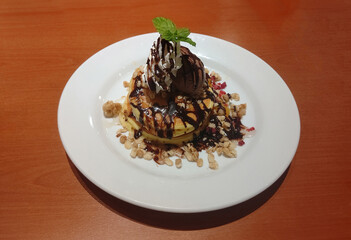 スイーツ・チョコアイスのパンケーキ