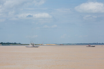 トンレサップ川とメコン川が合流する場所