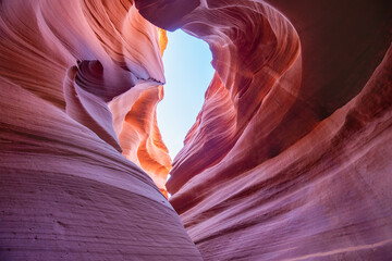 Antelope Canyon is a mesmerizing natural wonder, renowned worldwide for its flowing red rock formations, making it one of the most sought-after destinations for nature enthusiasts across

