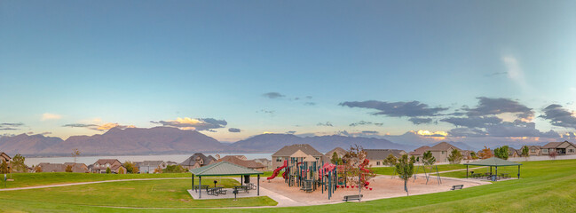 Obraz premium Homes and playground in Saratoga Springs Utah