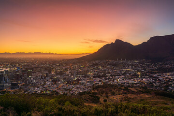 The sunrise on the signal hill on Cape Town  © Peerawat