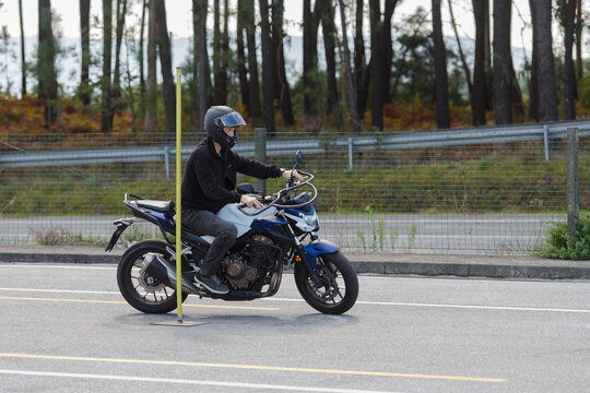 training in a motorcycle school, training in motorcycle control skills