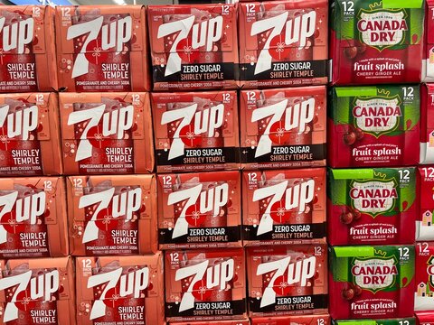 Winter Haven Fla Walmart retail store Shirley Temple 7-up soda display front