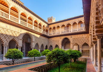 Fototapeta premium Courtyard of Maidens in Seville Alcazar, Spain