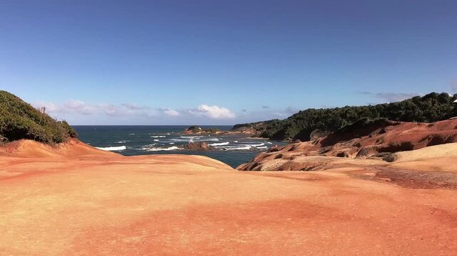 15s Red Rocks, Dominica