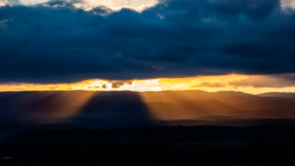Un atardecer en las montañas de Valencia