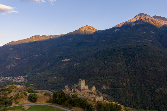 Castello di Cly and Alpine landscape - Saint-Denis, Italy