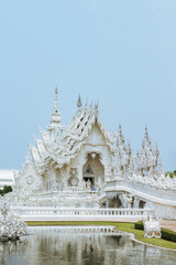 Naklejka premium Beautiful modern Buddhist architecture at the White Temple in Northern Thailand, Wat Rong Khun
