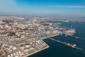 Obraz premium Dalian Industrial Zone Aerial View with Refinery and Port
