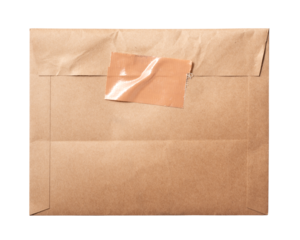 テープ留めされた封筒。宅配便