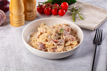 Pasta Carbonara - farfalle with bacon