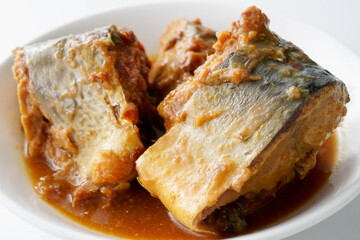 サバ缶　味噌煮