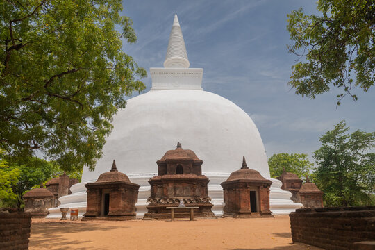 white buddhist Dagaba Kiri Vihara stupa or dagoba in Polonnaruwa, Sri Lanka