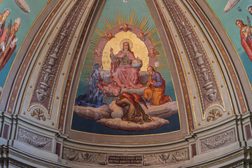  Italy - Bagnoregio - Cathedral San Nicola - Frescoed apse detail with radiant medallion and painted saints in ornate dome © Guillaume