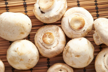 button mushroom, cultivated mushroom © mnimage