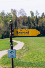 Wegweiser nach Neuried