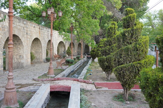 pld aqueduct in mexican town