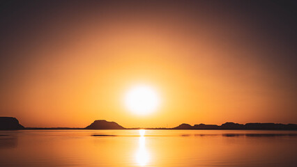 Obraz premium sunset over the salt lakes in siwa Egypt