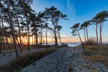 Sonnenuntergang am Dar&szlig;er Weststrand.