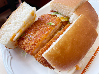 ガーリックシュリンプカツパン