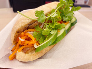 バインミー ベトナム料理のサンドイッチ