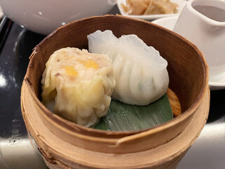 ニラ餃子と香港シュウマイ