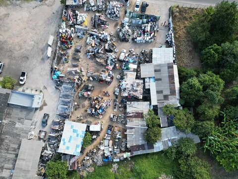 Imagens de Sucata - Ferro Velho - Antigo