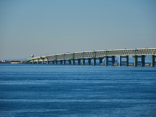 大阪府の関西国際空港連絡橋の風景