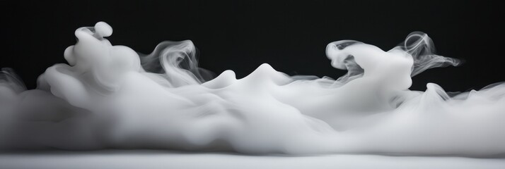 Obraz premium Abstract white smoke against black horizon for creative design