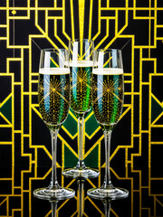 Elegant Emerald Champagne Glasses in Art Deco Style