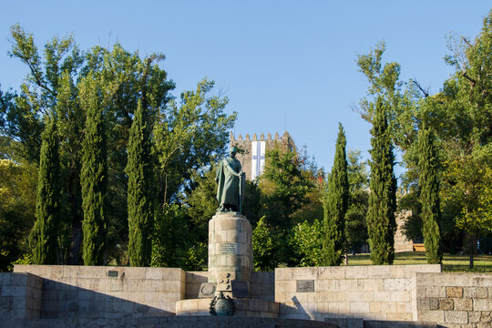 Dom Afonso Henriques knight statue and Palace Duques de Bragan&ccedil;a fortress in Guimaraes, Portugal