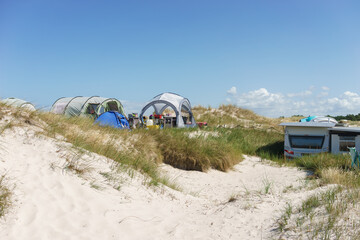 Camping in den D&uuml;nen am Meer