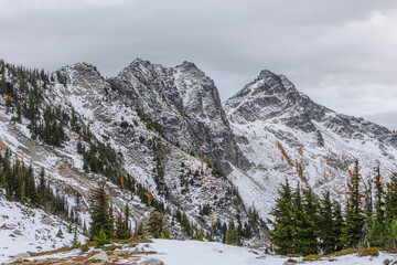 Fototapeta premium Maple Pass Loop Located in the Okanogan–Wenatchee National Forest of Washington,