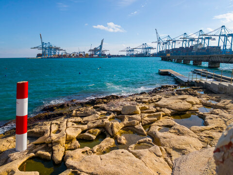 Freeport Malta in Birzebbuga &mdash; major container terminal and Mediterranean shipping hub
