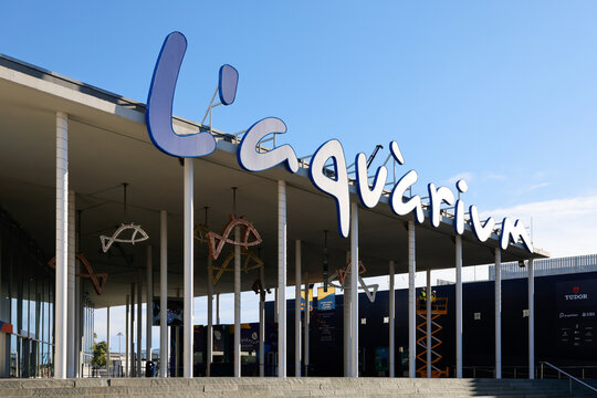 L'entr&eacute;e de l'aquarium de Barcelone, en Espagne.