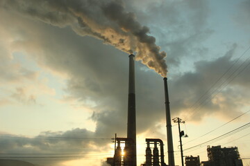  『周南コンビナート』えんとつの煙とHIKARI! 地球環境 SDGs  工場汚染 山口県観光