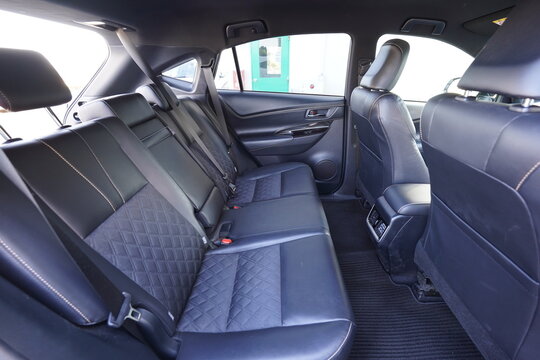 SUV,,後部座席, 車内, 室内,窓