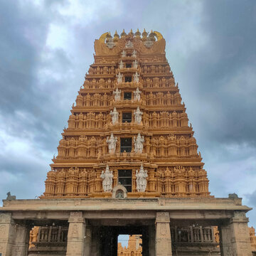 Chamundeshwari Temple, Mysuru, Karnataka, India. 