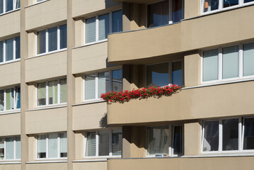 ARCHITECTURE - A classic modernist tenement house in Gdynia 
