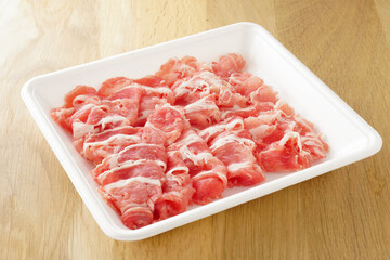 豚肉　肩ロース　切り落とし