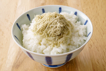 とろろ昆布とご飯